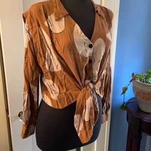 Cropped abstract blouse